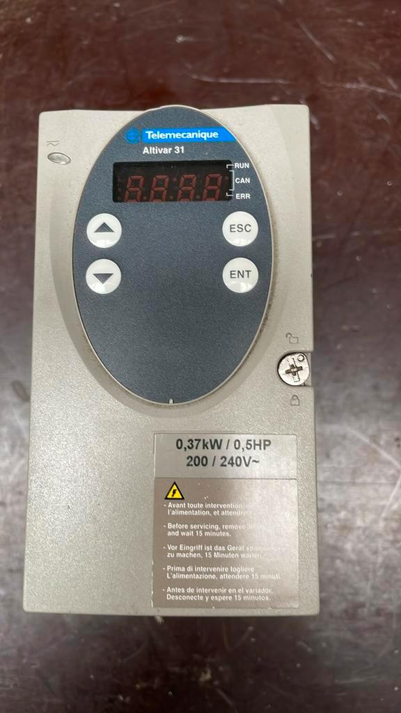 Schneider Telemecanique Altivar 31 - Frequentieregelaar, Elektronische apparatuur, Overige elektronische apparatuur, Refurbished