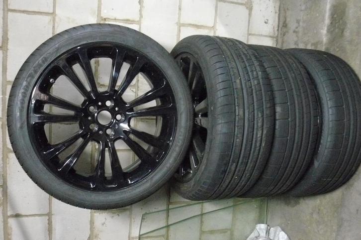 Nieuwe Orig. 19" velgen + zomerbanden Jaguar XF, Auto-onderdelen, Banden en Velgen, Velg(en), Zomerbanden, 19 inch, 245 mm, Personenwagen