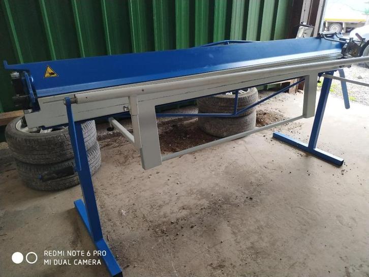 Plieuses (1.10m, 2.20m, 2.50m, 3m) avec cisaille rotative, Zakelijke goederen, Machines en Bouw | Metaalbewerking, Ophalen