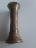 Vaas in Koper met zeer mooie tekeningen, Ophalen of Verzenden