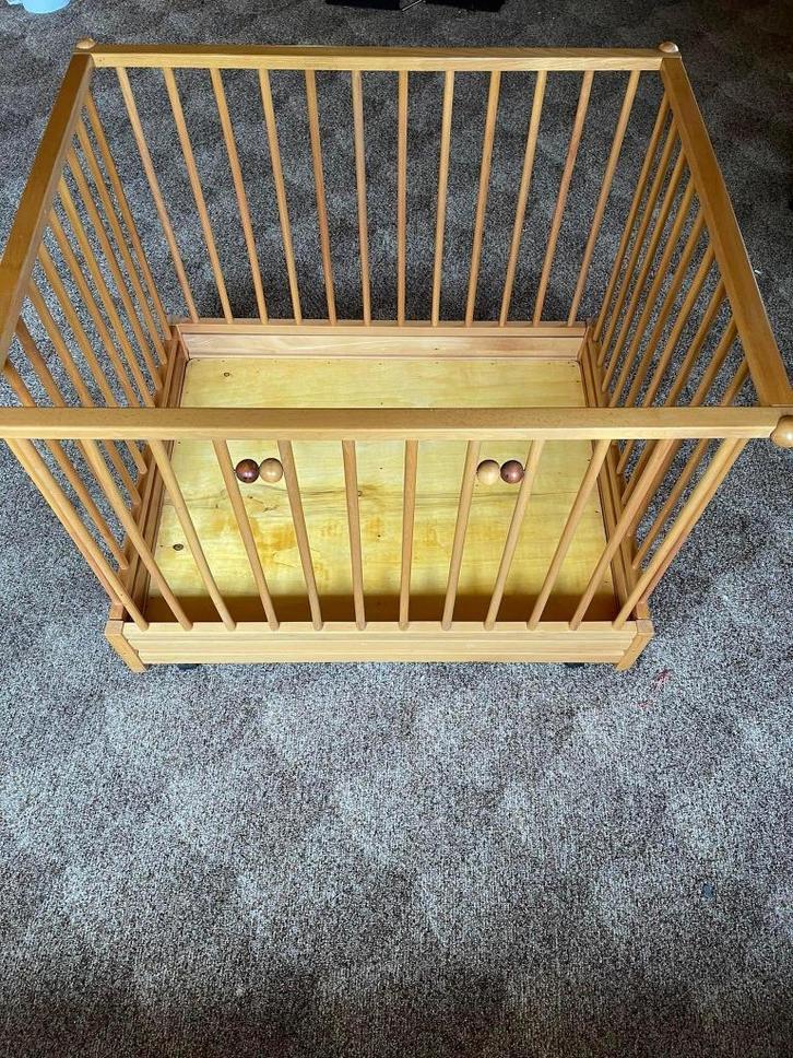 QUAX kinderbox van hoge kwaliteit Val 350, Kinderen en Baby's, Babyparken, Zo goed als nieuw, In hoogte verstelbaar, Wieltjes