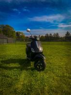 Vespa 125, Fietsen en Brommers, Scooters | Vespa, Ophalen, Zo goed als nieuw