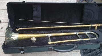 Trombone vintage FE Olds disponible aux enchères