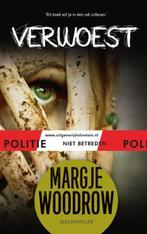 Jeugdthriller: Verwoest - Margje Woodrow, Margje Woodrow, Ophalen of Verzenden, Zo goed als nieuw, Fictie