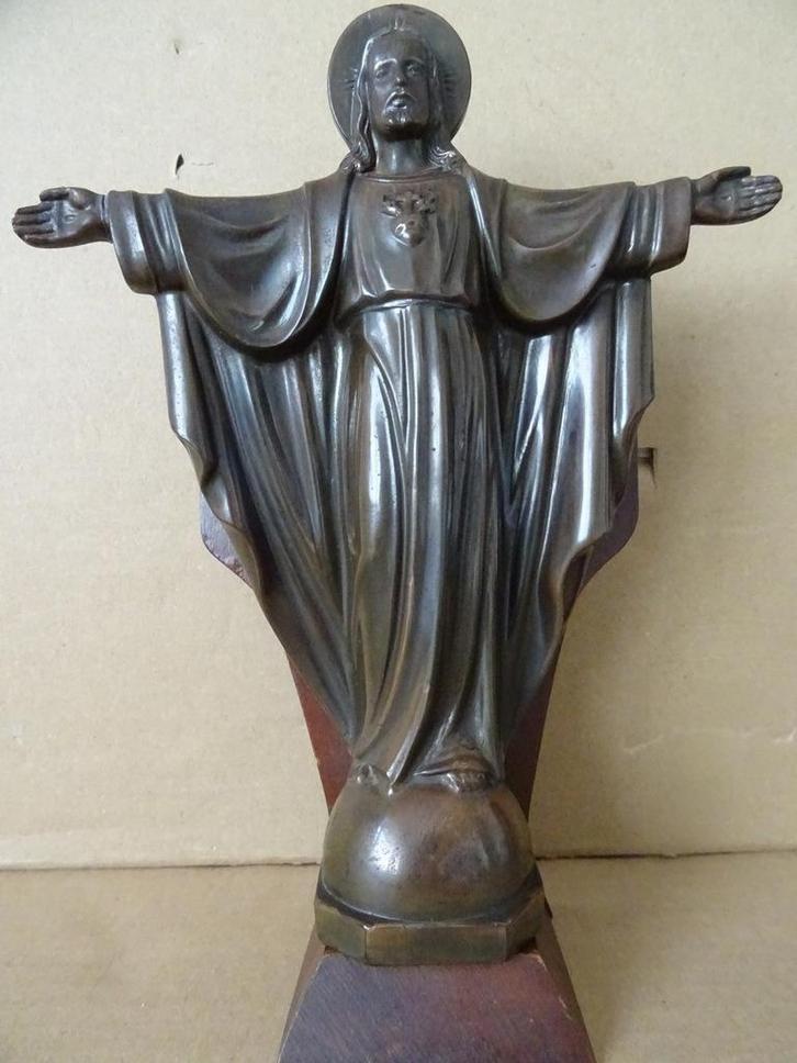 Antiek Jezusbeeld Jezusbeeldje op console 22cm zamak 1900, Antiek en Kunst, Antiek | Religieuze voorwerpen, Ophalen of Verzenden