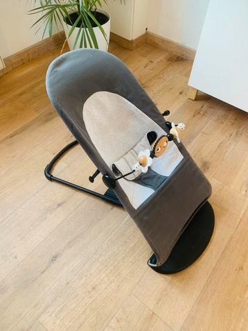 Wipper babybjorn incl speelboog beschikbaar voor biedingen