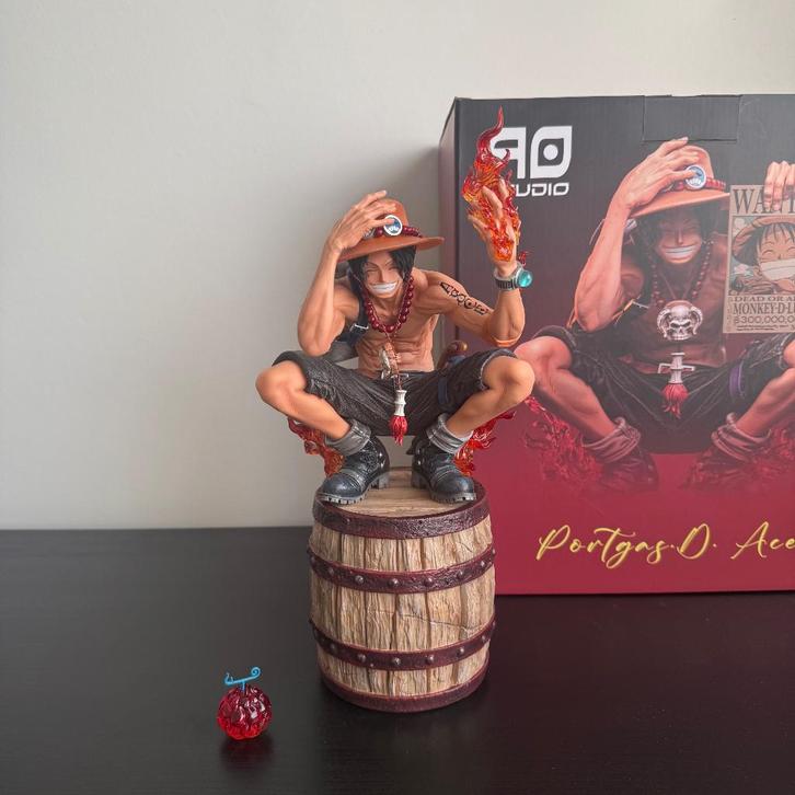 Figurine Statue AO Studio Portugal D. Ace résine One Piece, Collections, Statues & Figurines, Comme neuf, Enlèvement