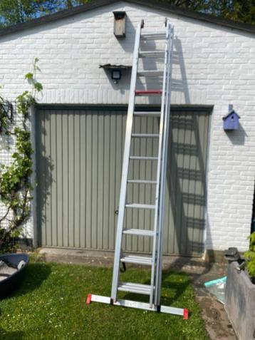 Altrex ladder. 3 x 12 treden  beschikbaar voor biedingen