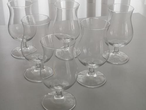 6 Tulp wijnglazen - voor 9 €, Verzamelen, Glas en Drinkglazen, Ophalen of Verzenden