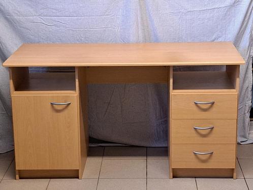 bureau 1,4m * 0,65m, met ondergebouwde kasten., Huis en Inrichting, Bureaus, Gebruikt, Bureau, Ophalen