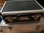 2 oude koffers - metaal, Ophalen, Gebruikt, Flightcase
