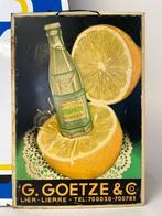Goetze frisdrank oud reclamebord 1951, Reclamebord, Gebruikt, Ophalen of Verzenden
