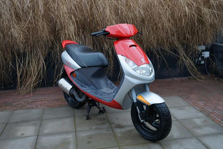 Très belle édition Peugeot Vivacity Sportline, Vélos & Vélomoteurs, Scooters | Peugeot, Comme neuf, Vivacity, Classe A (25 km/h)