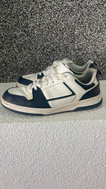 Schoenen beschikbaar voor biedingen