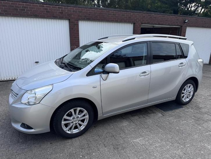 Toyota Verso 2013 - 1.6 Benzine - 94000 KM, Auto's, Toyota, Particulier, Verso, ABS, Achteruitrijcamera, Airbags, Airconditioning