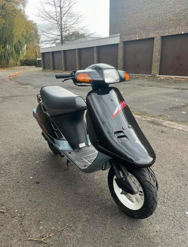 Honda vision, Fietsen en Brommers, Scooters | Piaggio, Zo goed als nieuw, Overige modellen, Klasse B (45 km/u), Tweetakt, Ophalen of Verzenden