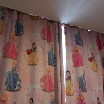 kindergordijnen "Prinsessen" 247x138cm beschikbaar voor biedingen