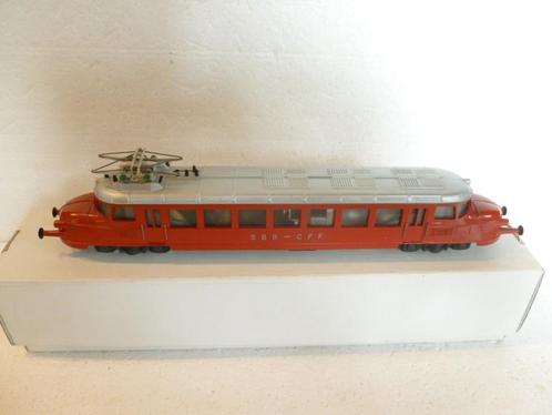 TRAINS HO, Hobby en Vrije tijd, Modeltreinen | H0, Zo goed als nieuw, Locomotief, Wisselstroom, Märklin, Ophalen of Verzenden