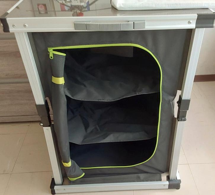 ARMOIRE DE CAMPING TRAVEL LIFE, Caravans en Kamperen, Kampeermeubelen, Zo goed als nieuw, Campingmeubel-accessoire, Ophalen