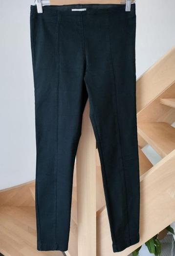 Maat: 38/36, met elastische tailleband. Stretch beschikbaar voor biedingen