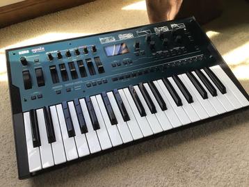** Korg Opsix kb - heel makkelijke draagbare FM synth ** beschikbaar voor biedingen