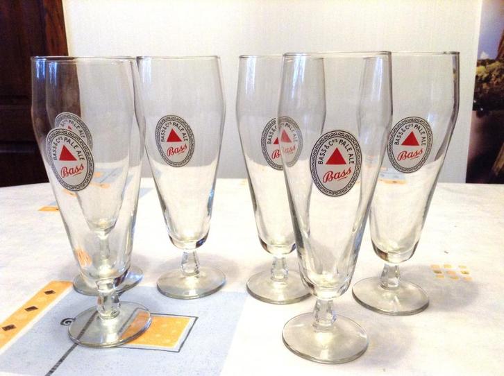 6 Vintage Bass Pale Ale bierglazen 25 cl, Verzamelen, Glas en Drinkglazen, Zo goed als nieuw, Bierglas, Ophalen of Verzenden