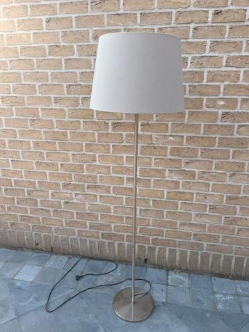Staande lamp IKEA geborsteld inox staander beschikbaar voor biedingen