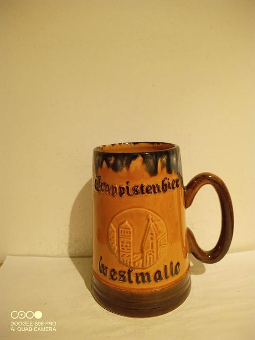 Drie verschillende oude bierpotten Trappistenbier Westmalle, Verzamelen, Biermerken, Zo goed als nieuw, Pul(len), Overige merken