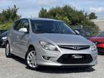 Hyundai i30 • AIRCO • AIDE AU STATIONNEMENT (bj 2012), Euro 5, Gebruikt, Zwart, 4 cilinders