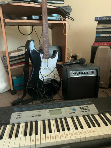 Keyboard en elektrische gitaar te koop, Musique & Instruments, Synthétiseurs, Enlèvement, Comme neuf