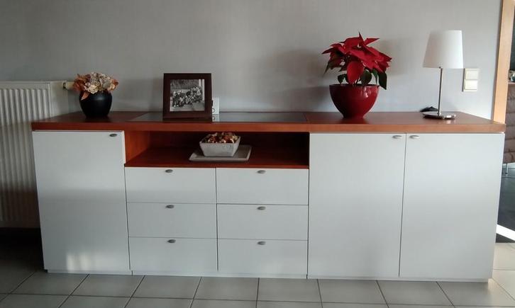 Dressoir (175) en glaskast(125) kunnen geleverd worden, Huis en Inrichting, Complete eetkamers, Zo goed als nieuw, Ophalen