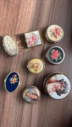 Pillendoosjes, Ophalen