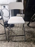 Deux tabourets de bar pliables, Enlèvement