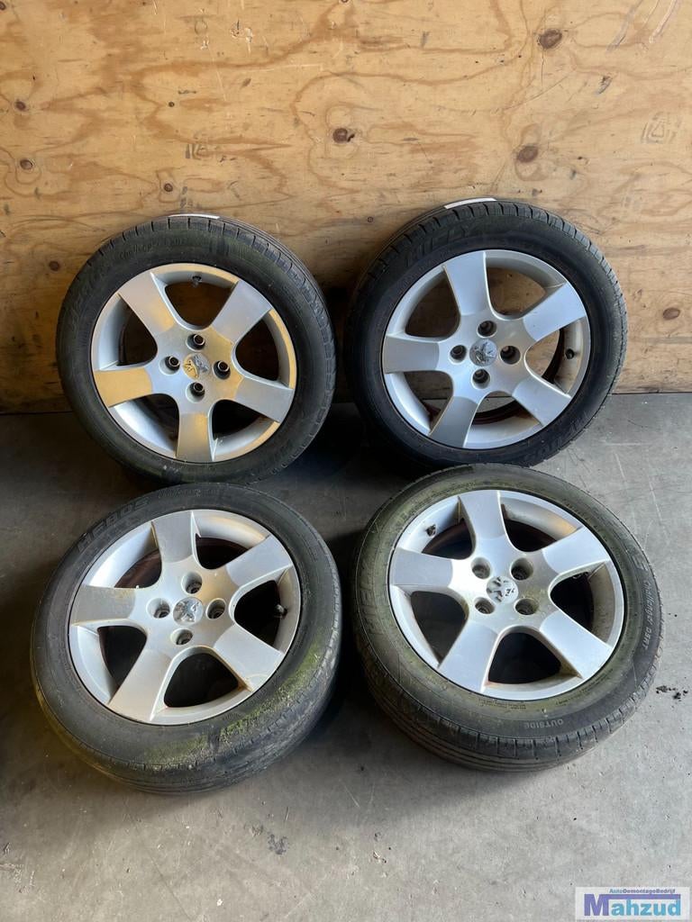 PEUGEOT 207 SW Velgen 4x108 65.1 16 inch, Auto-onderdelen, Banden en Velgen, Taurusavenue 1
2132 LS  Hoofddorp, NL, Gebruikt, Contact.group@renault.com
