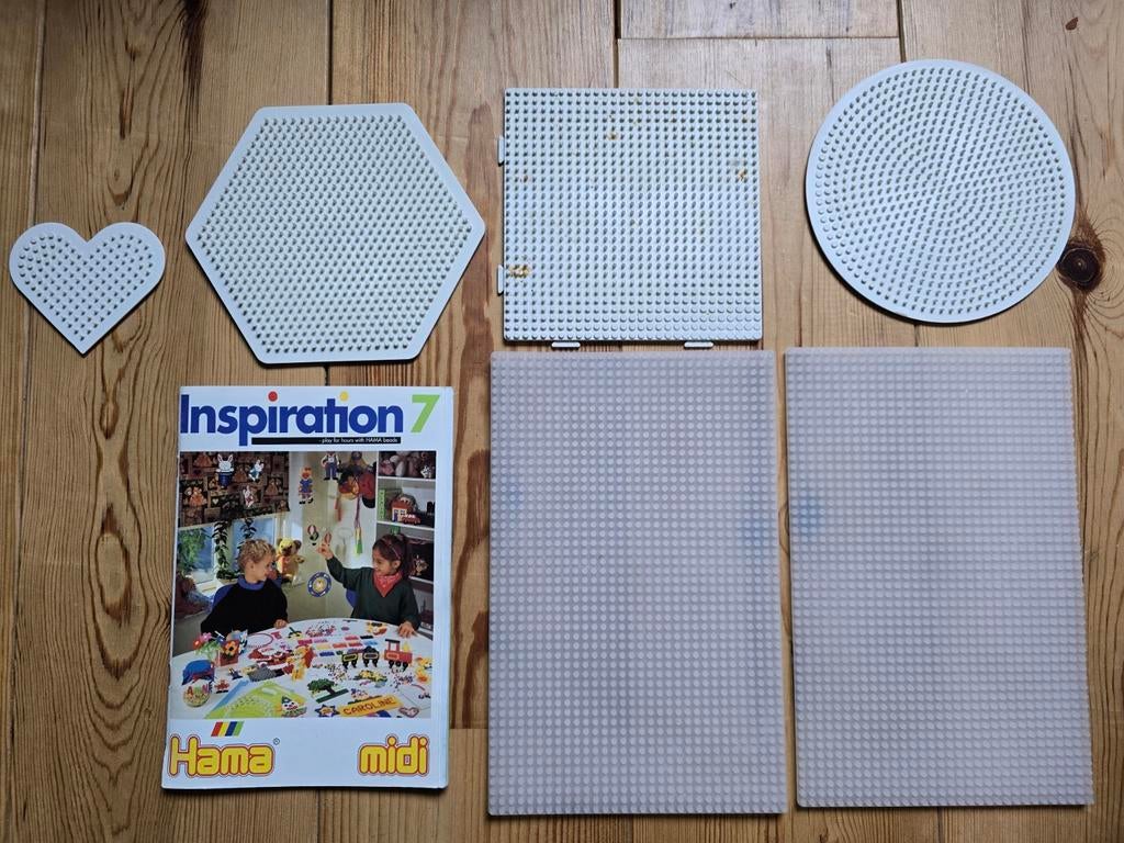 Grand ensemble de perles à repasser Hama Midi + plaques de b, Enfants & Bébés, Jouets | Éducatifs & Créatifs, Enlèvement ou Envoi