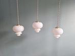 Trio van Scandinavische hangers in witte opaline, 1960, Ophalen of Verzenden