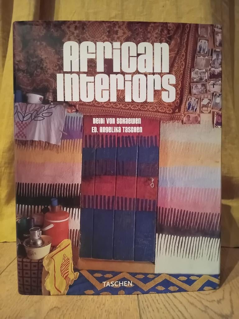 Taschen – African Interiors, Boeken, Kunst en Cultuur | Architectuur, Gelezen, Architectuur algemeen, Ophalen of Verzenden