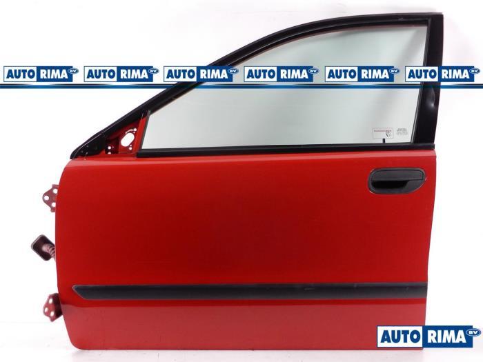 Portier 4Deurs links-voor van een Volvo S40 (241), Gebruikt, -, Deur, -