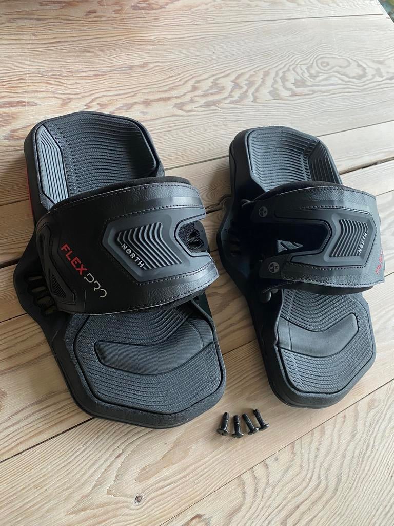 Pads North flex pro L-XL comme neuf, Sports nautiques & Bateaux, Kitesurf, Enlèvement ou Envoi, Comme neuf, Kite
