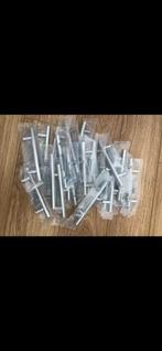 Set metalen keuken kastgrepen / meubelgrepen, Ophalen, Zo goed als nieuw, Schroeven