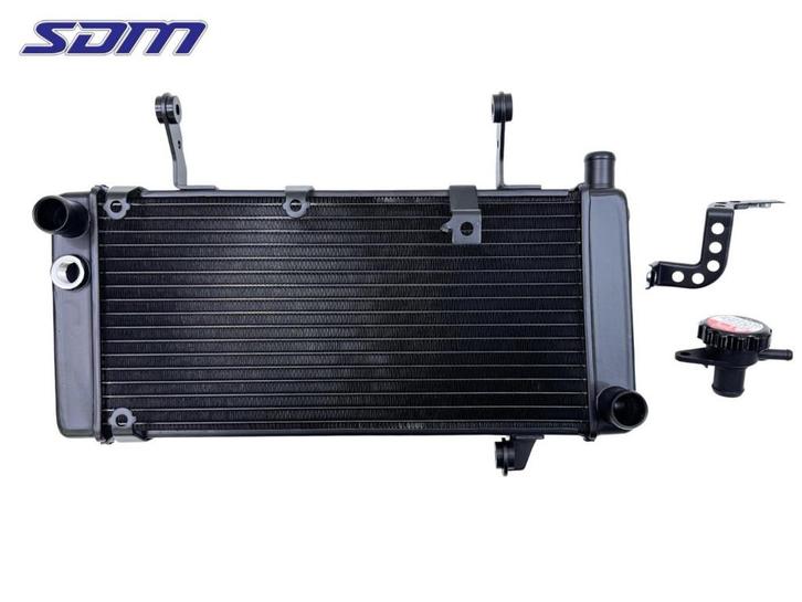 RADIATEUR Suzuki (17710-16G10), Motoren, Onderdelen | Overige, Gebruikt