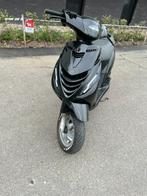 Piaggio zip a klasse met alle papieren aanwezig, Zip, Klasse A (25 km/u), Zo goed als nieuw, Benzine