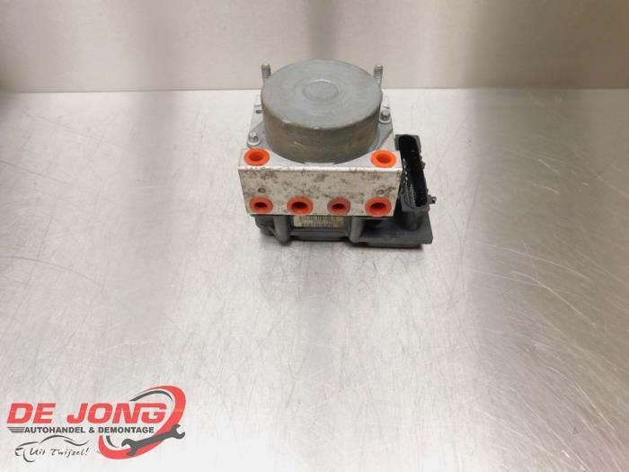 Pompe ABS d'un Renault Modus, Renault, -, 3 mois de garantie, Utilisé
