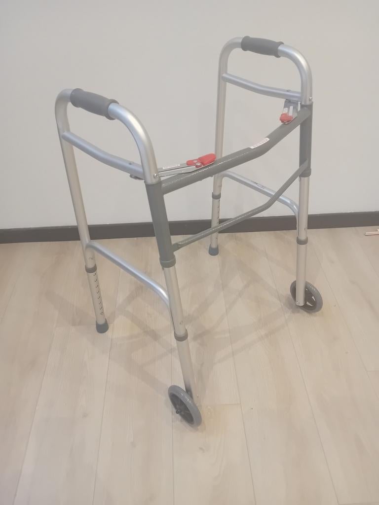 Cadre de marche en aluminium réglable en hauteur neuf, Divers, Cadres de marche, Réglable en hauteur