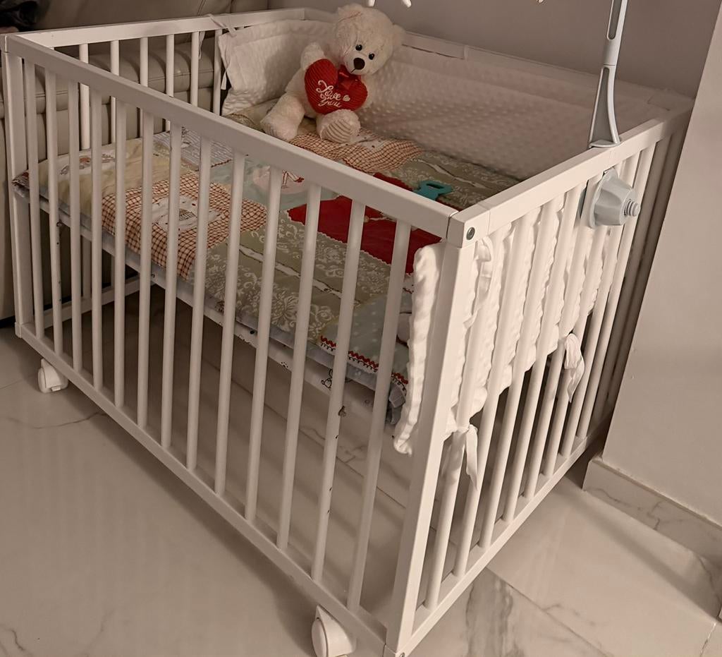 Lit parc + matelas, Enfants & Bébés, Parcs, Enlèvement, Comme neuf