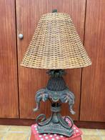 Mooie rotan lamp met olifant en ananas profiel, Huis en Inrichting, Ophalen