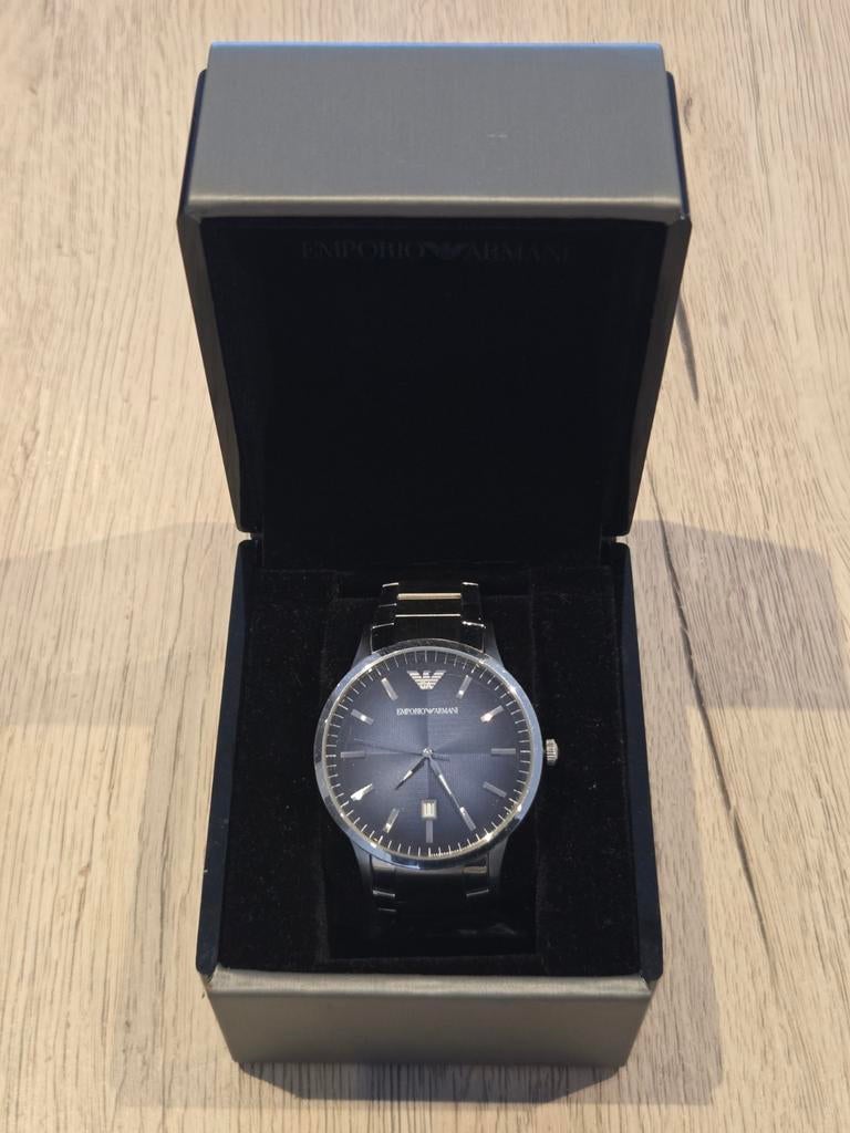 Uurwerk Emporio Armani, Ophalen