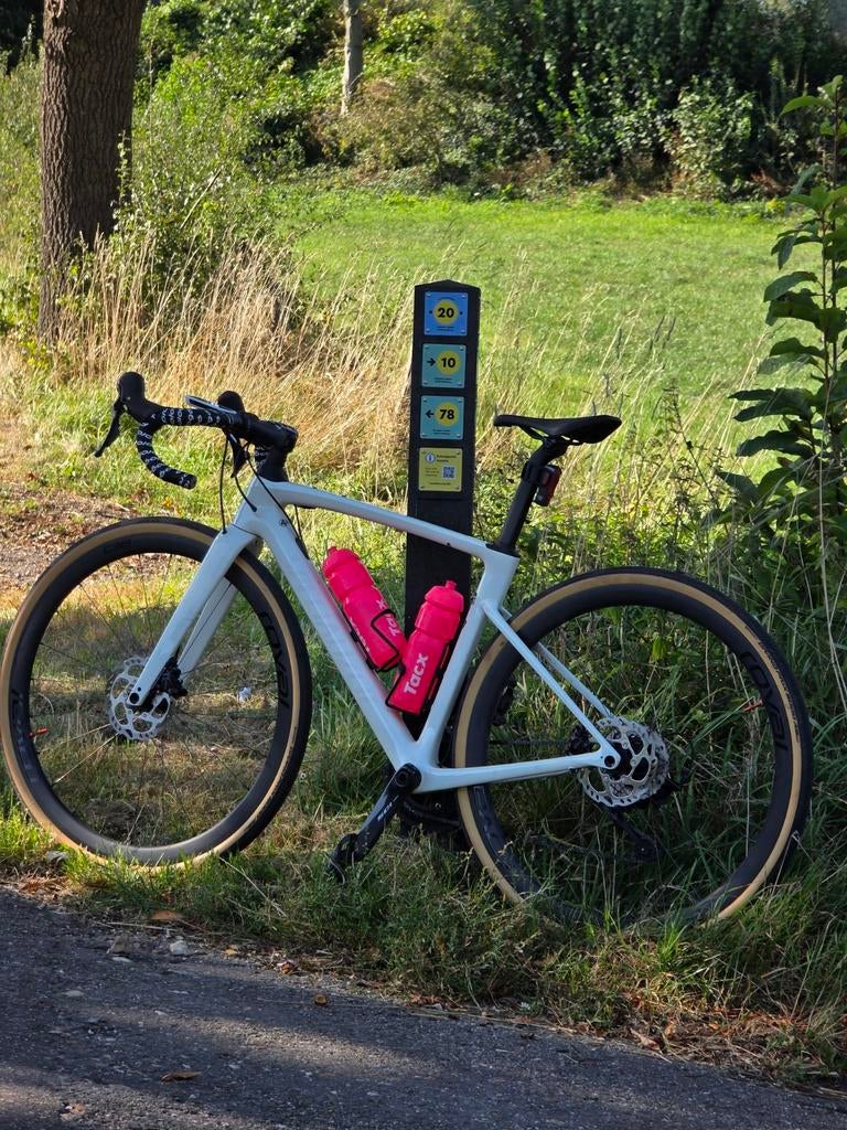 Specialized Roubaix SL8 - Roval rapide C38, Ophalen