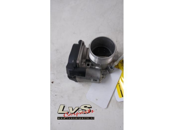 Boîtier accélérateur d'un Audi A4, Autos : Pièces & Accessoires, Moteurs & Accessoires, Audi, Utilisé, 3 mois de garantie, Enlèvement ou Envoi