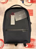 Tumi, Enlèvement ou Envoi, Comme neuf